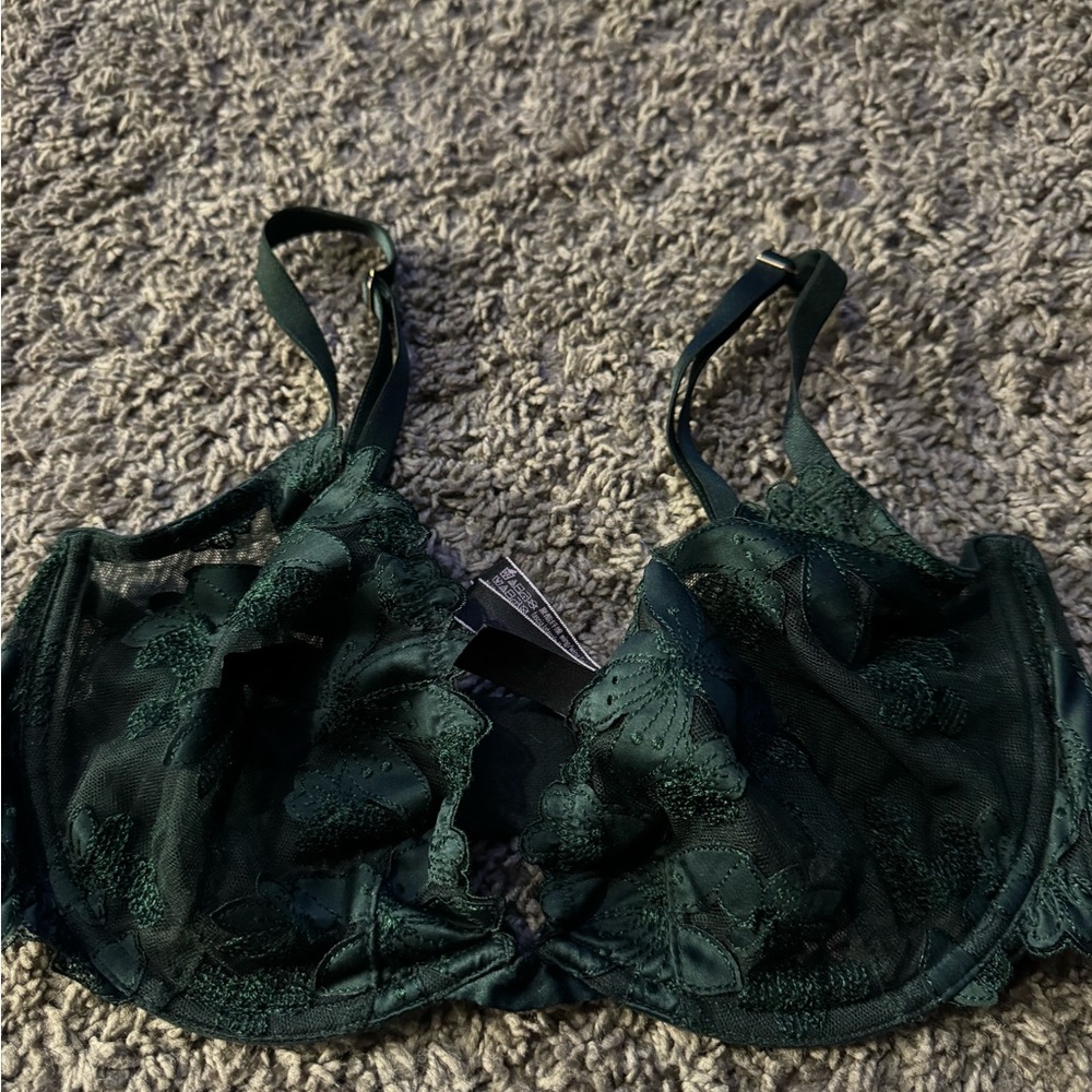 Victoria's Secret Dark Green Lace Bra